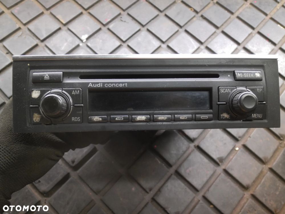 AUDI A4 B6 RADIO 8E0035186L AUDI CONCERT - 1