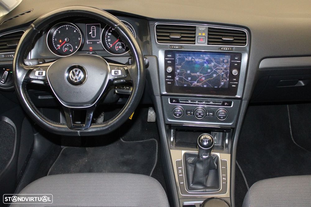 VW Golf Variant 1.6 TDi Confortline - 9