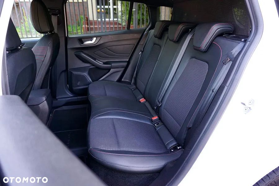 Ford Focus 2.0 EcoBlue ST-Line X - 25