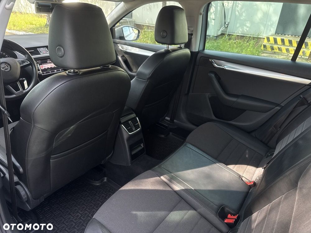 Skoda Octavia 2.0 TDI 4x4 Style DSG - 34