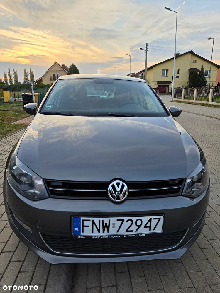 Volkswagen Polo - 2