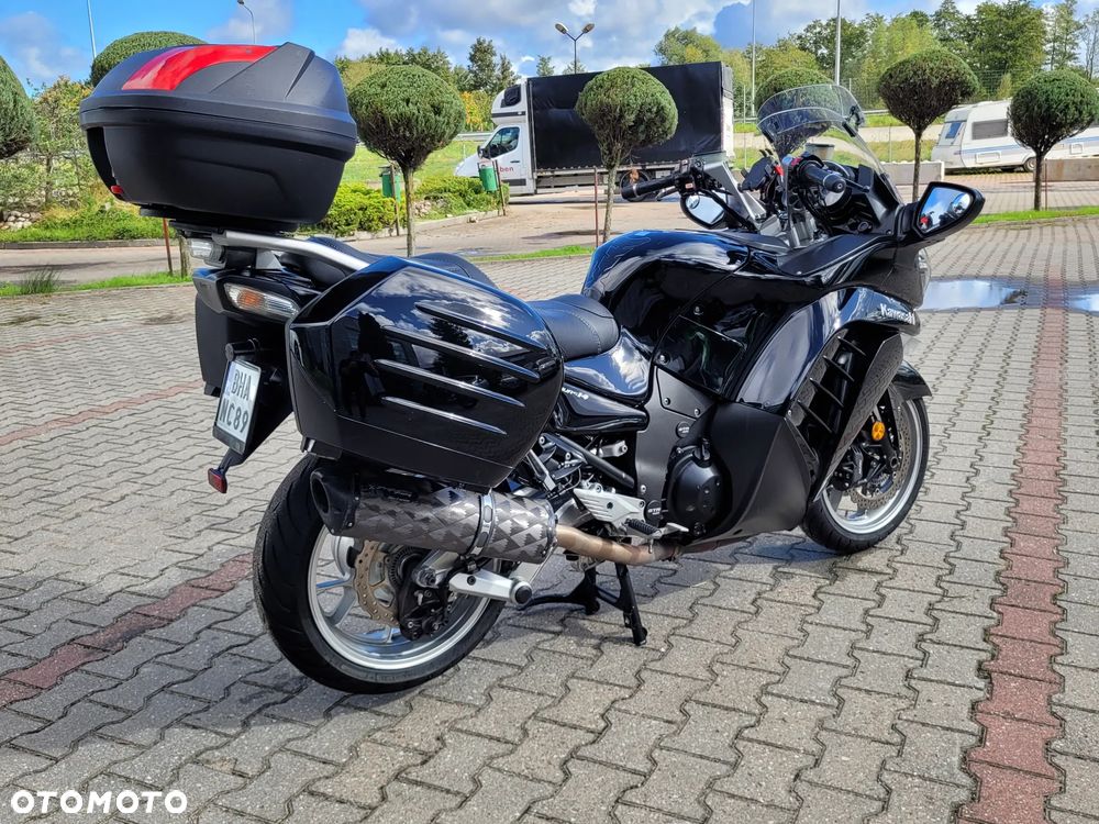 Kawasaki GTR - 6