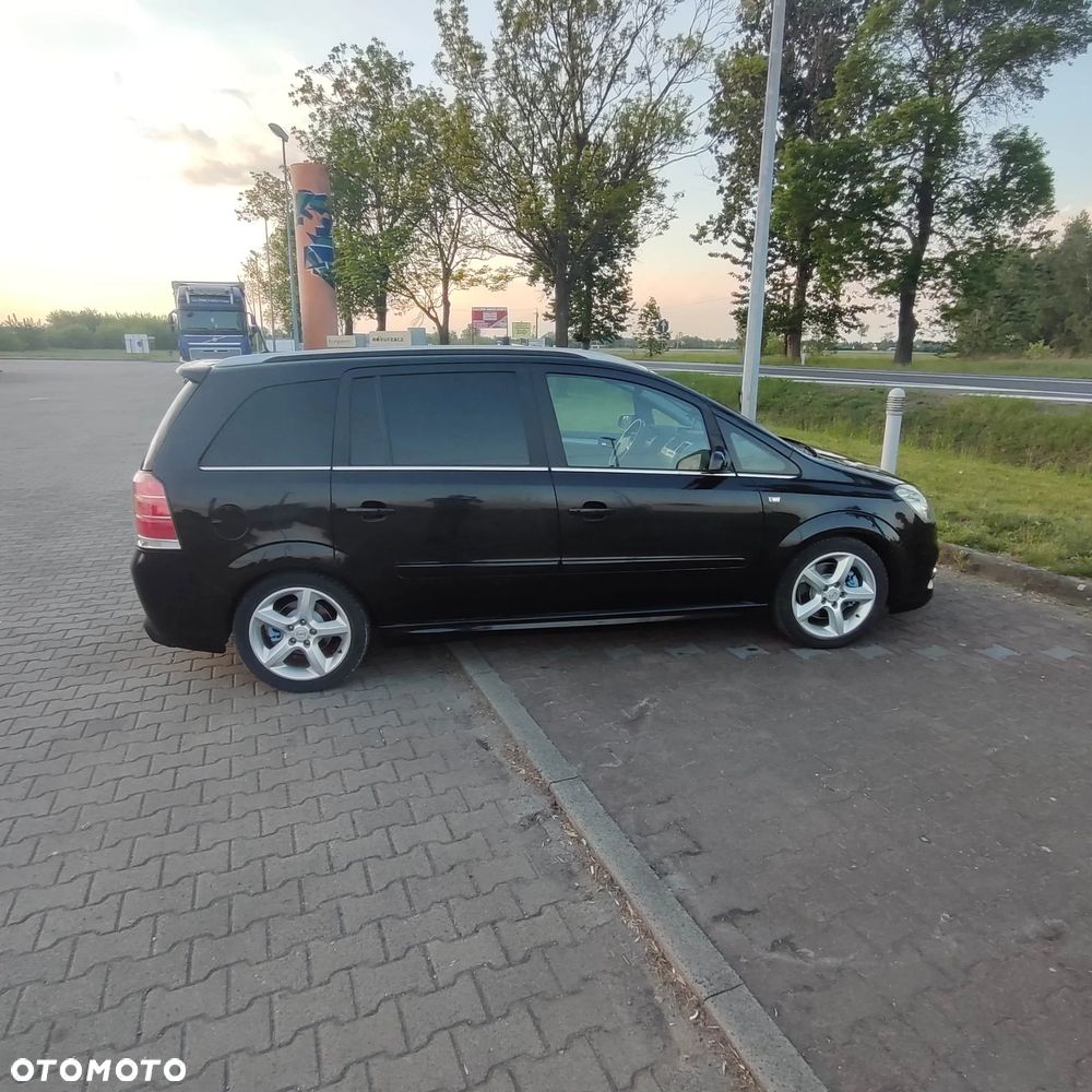 Opel Zafira - 9