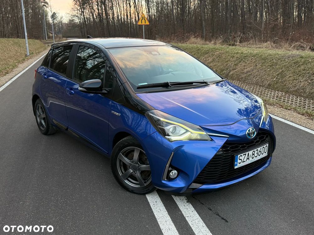 Toyota Yaris Hybrid 100 Selection Passion - 1