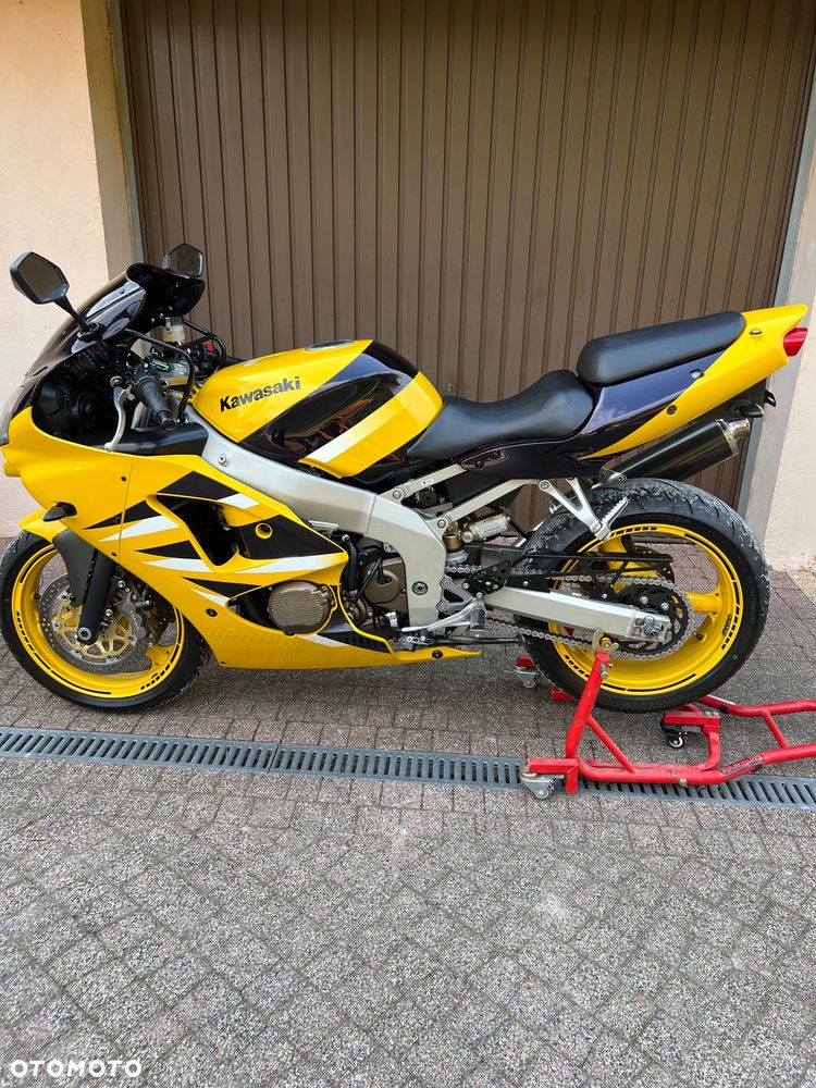 Kawasaki Ninja - 28