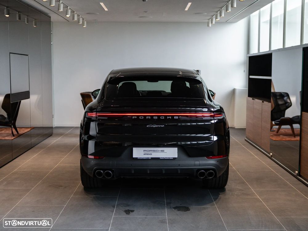 Porsche Cayenne Coupé E-Hybrid - 10