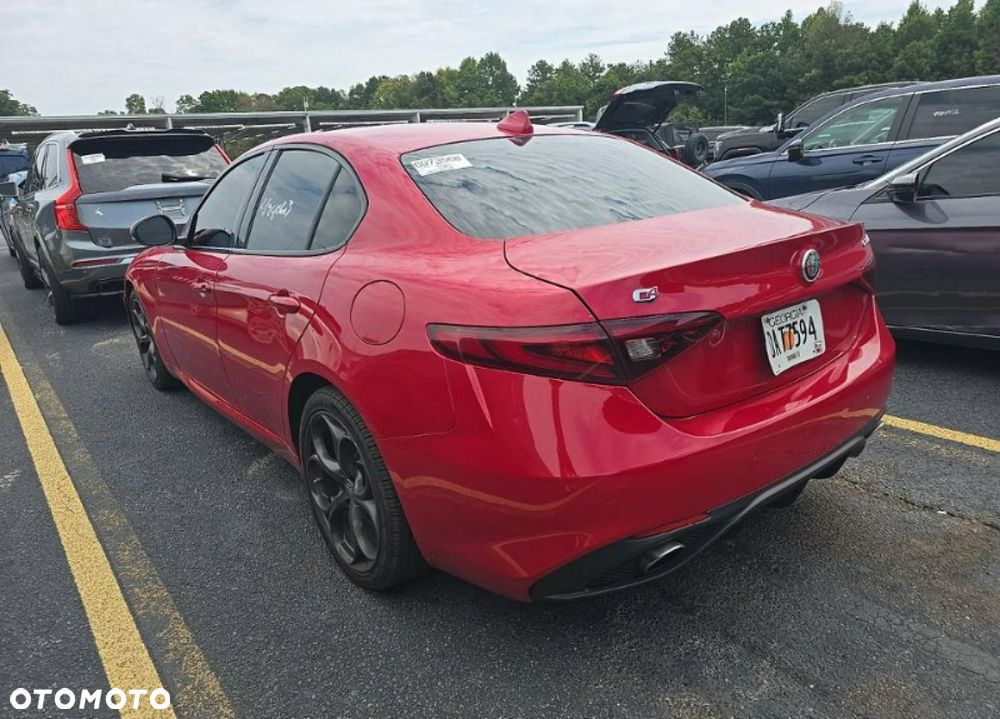 Alfa Romeo Giulia 2.0 Turbo TI Q4 - 5