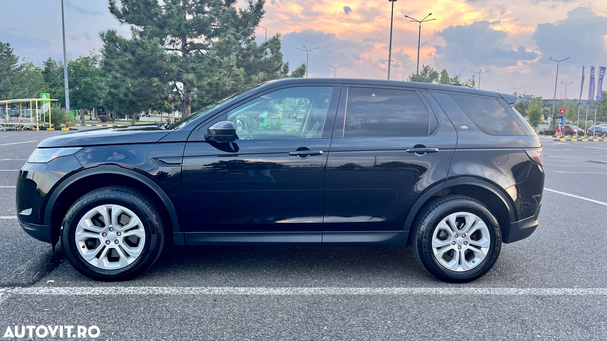 Land Rover Discovery Sport 2.0 D165 MHEV - 5