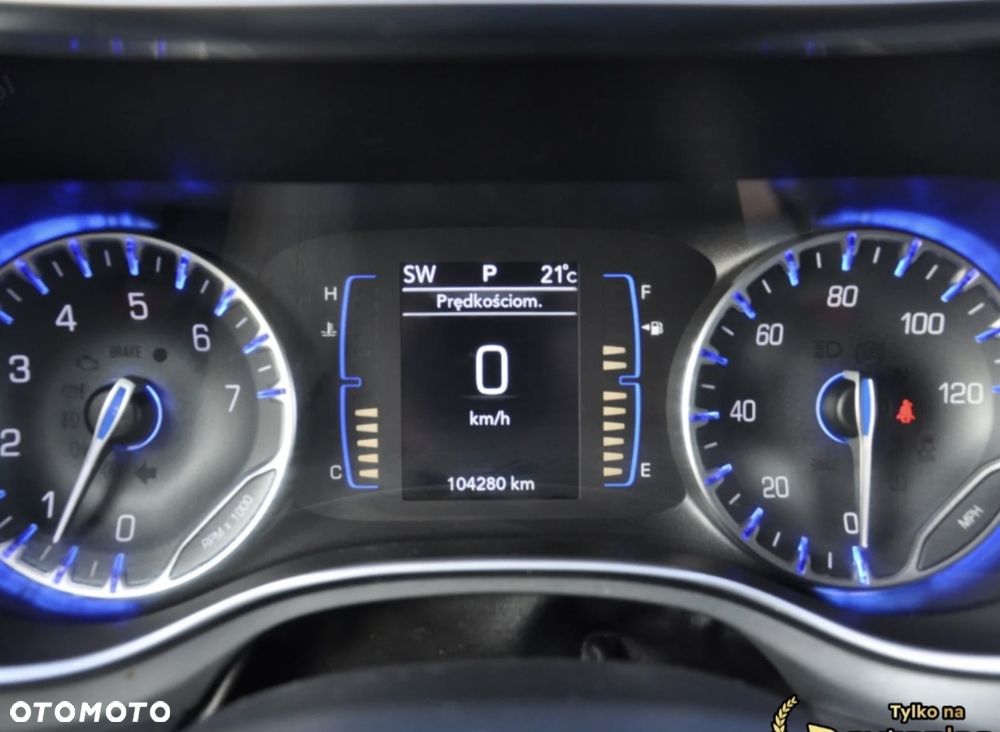 Chrysler Pacifica - 5