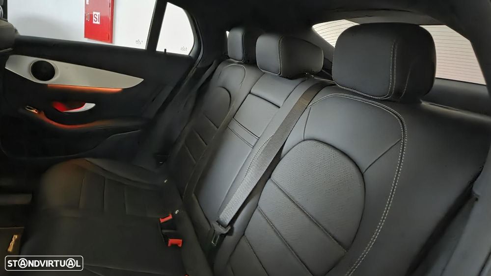 Mercedes-Benz GLC 300 de Coupé 4Matic - 13