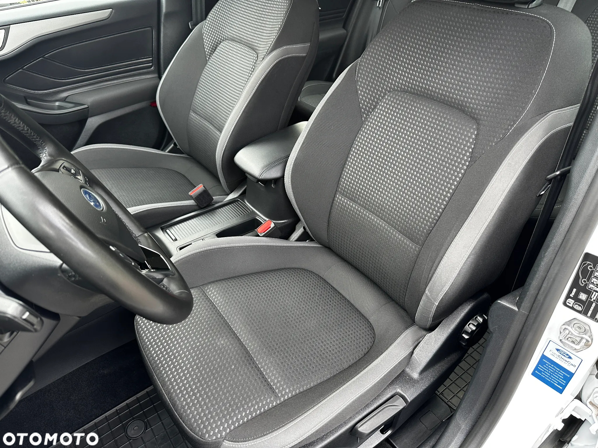 Ford Focus 1.5 EcoBlue Connected - 13