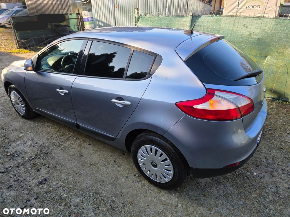 Renault Megane TCe 130 Expression - 11