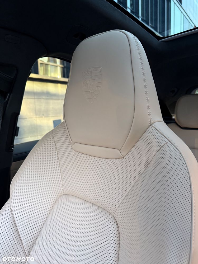 Porsche Cayenne E-Hybrid PHEV Black Edition - 25
