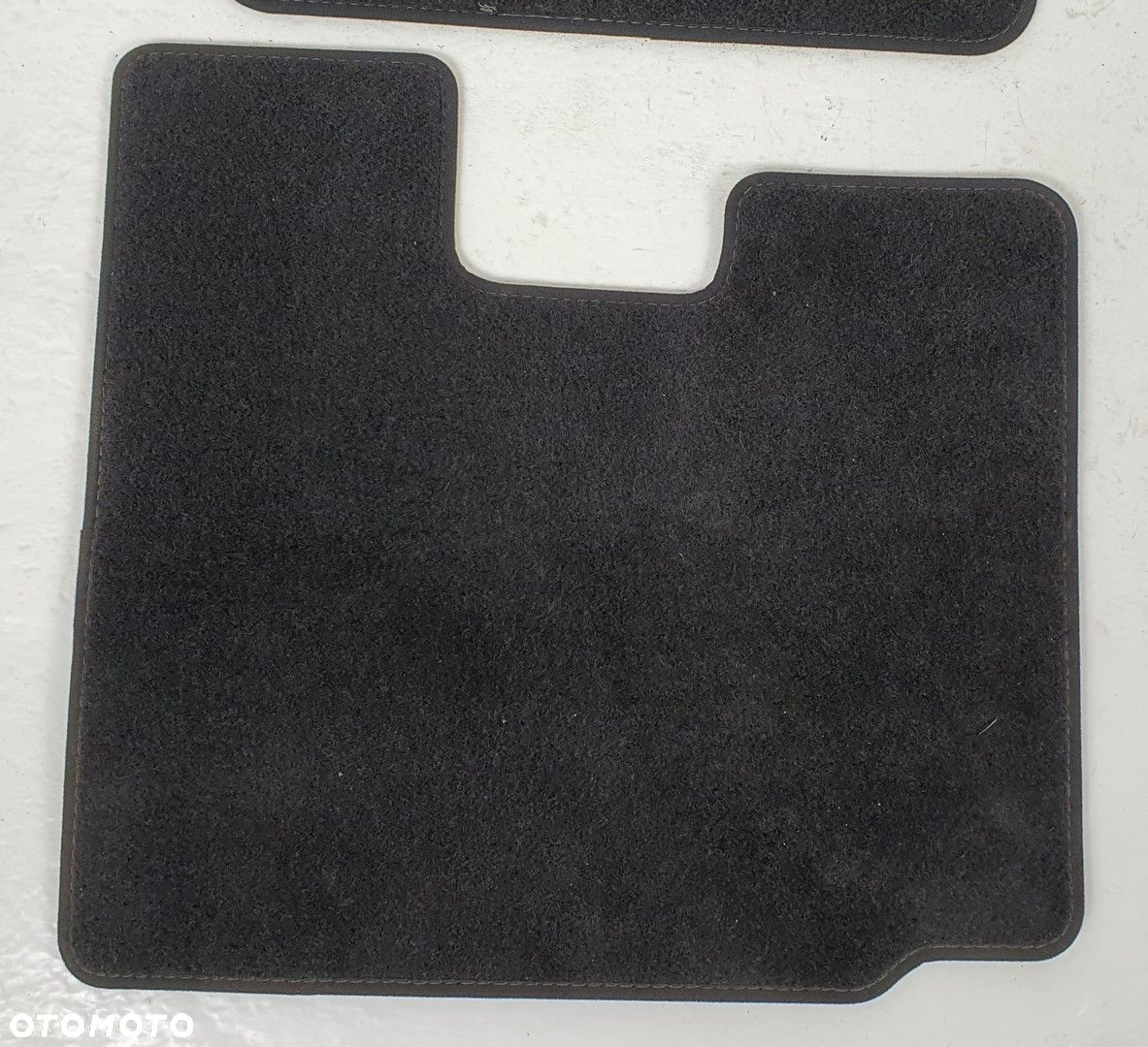 DYWANIKI WYCIERACZKI OPEL ADAM 13377738 KOMPLET - 3