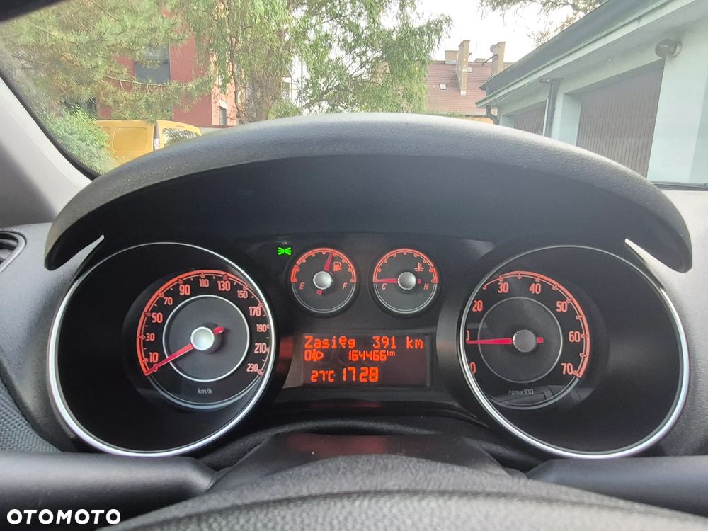 Fiat Punto 1.4 Easy S&S - 6