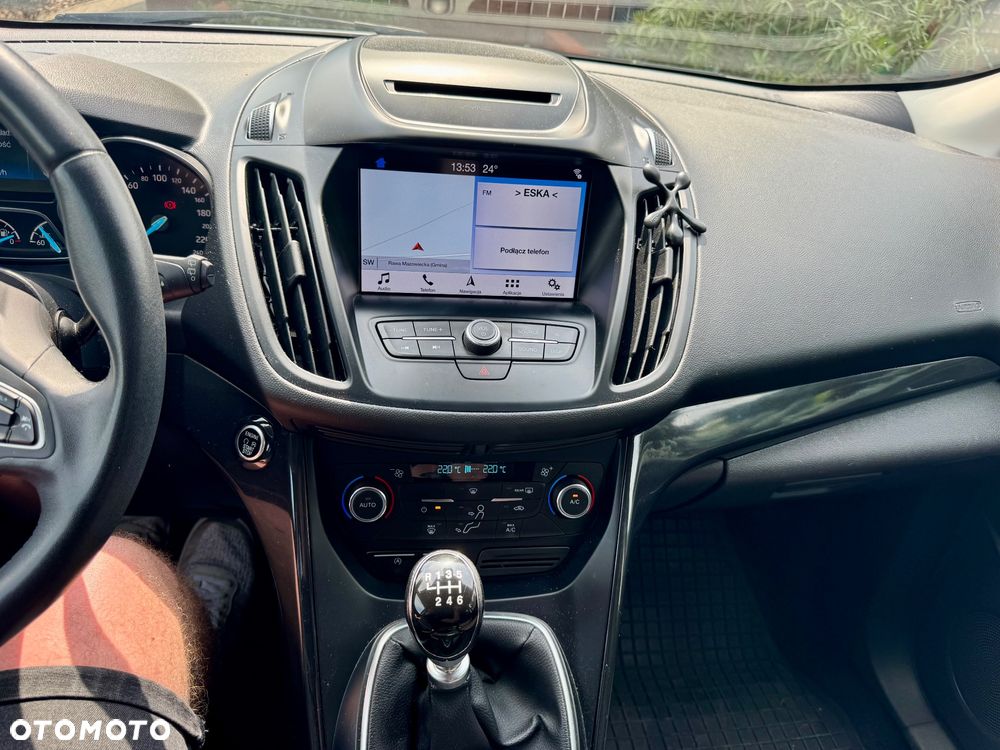 Ford Kuga - 17