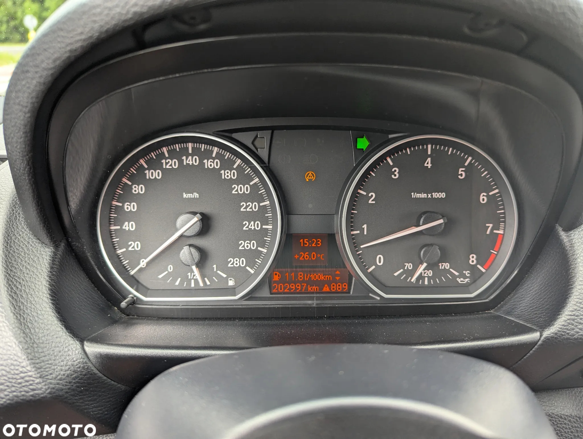 BMW Seria 1 130i - 24