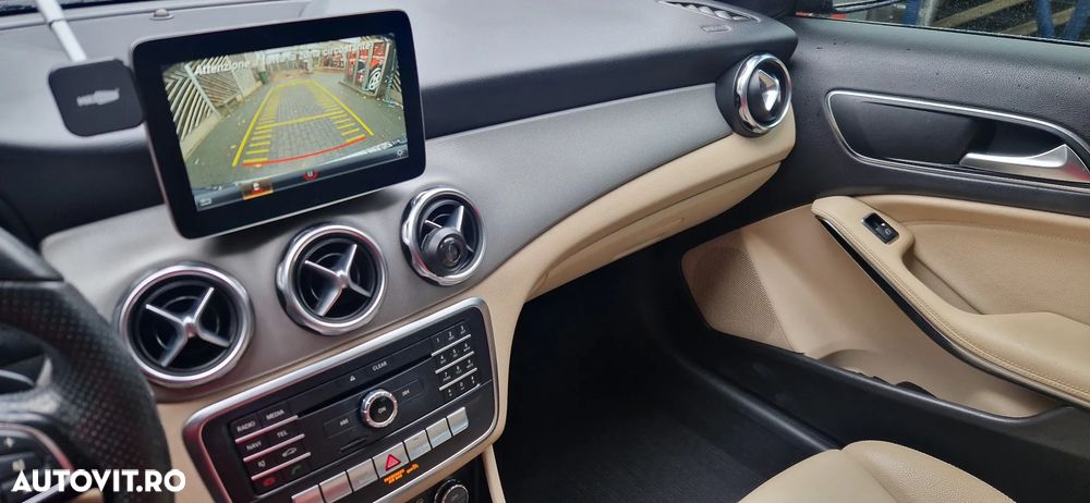 Mercedes-Benz GLA 200 (CDI) d 4Matic 7G-DCT - 17