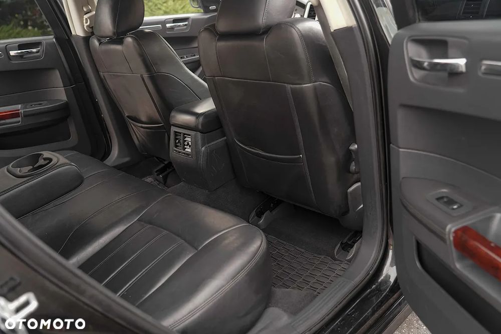 Chrysler 300C 3.0 V6 CRD - 15