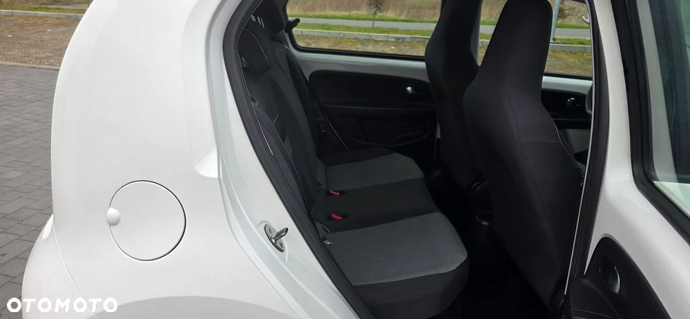 Volkswagen up! cheer - 22