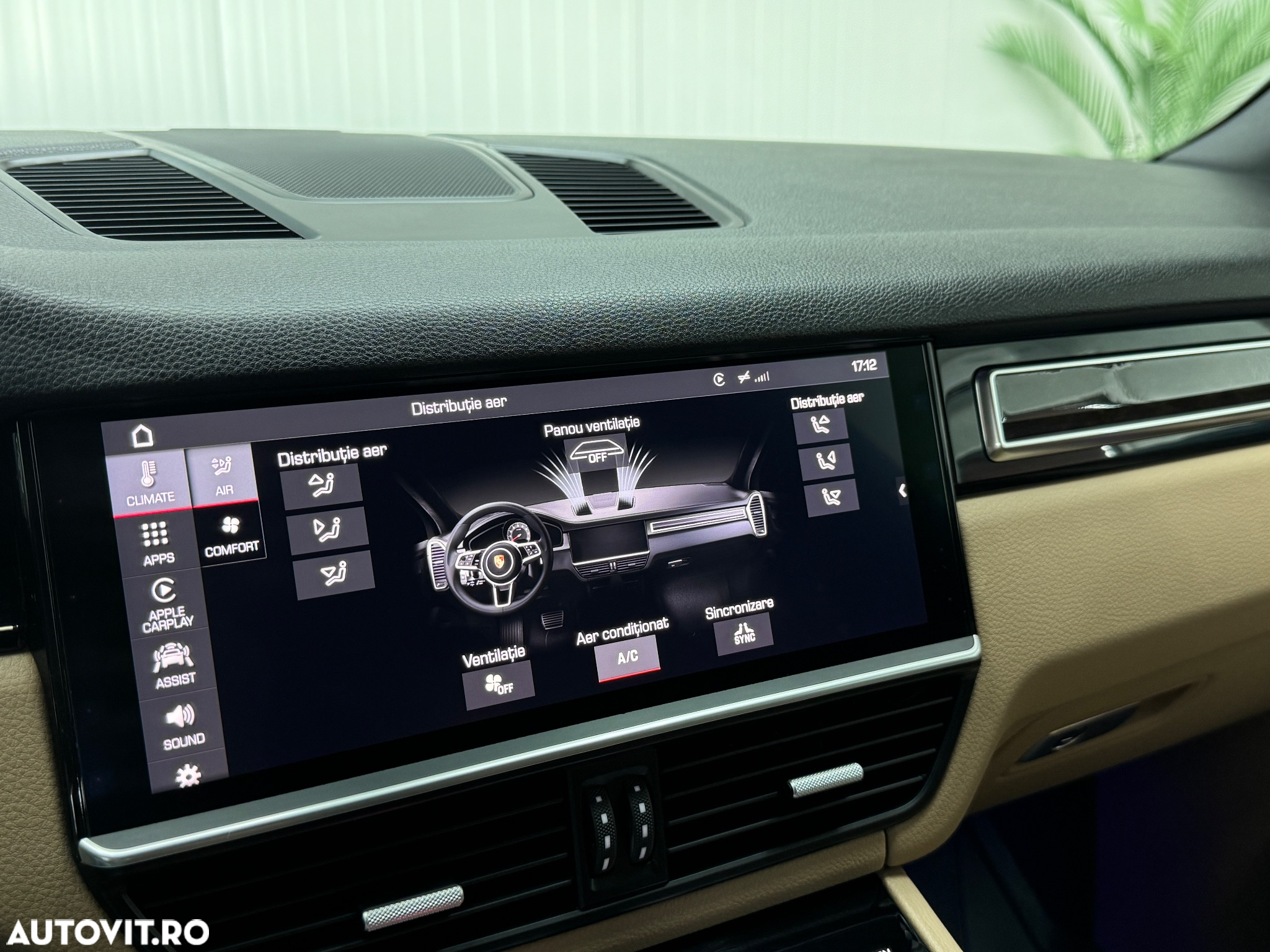 Porsche Cayenne Standard - 30