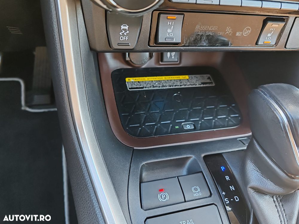 Toyota RAV4 2.5 VVT-iE 4x4 Luxury Premium - 15