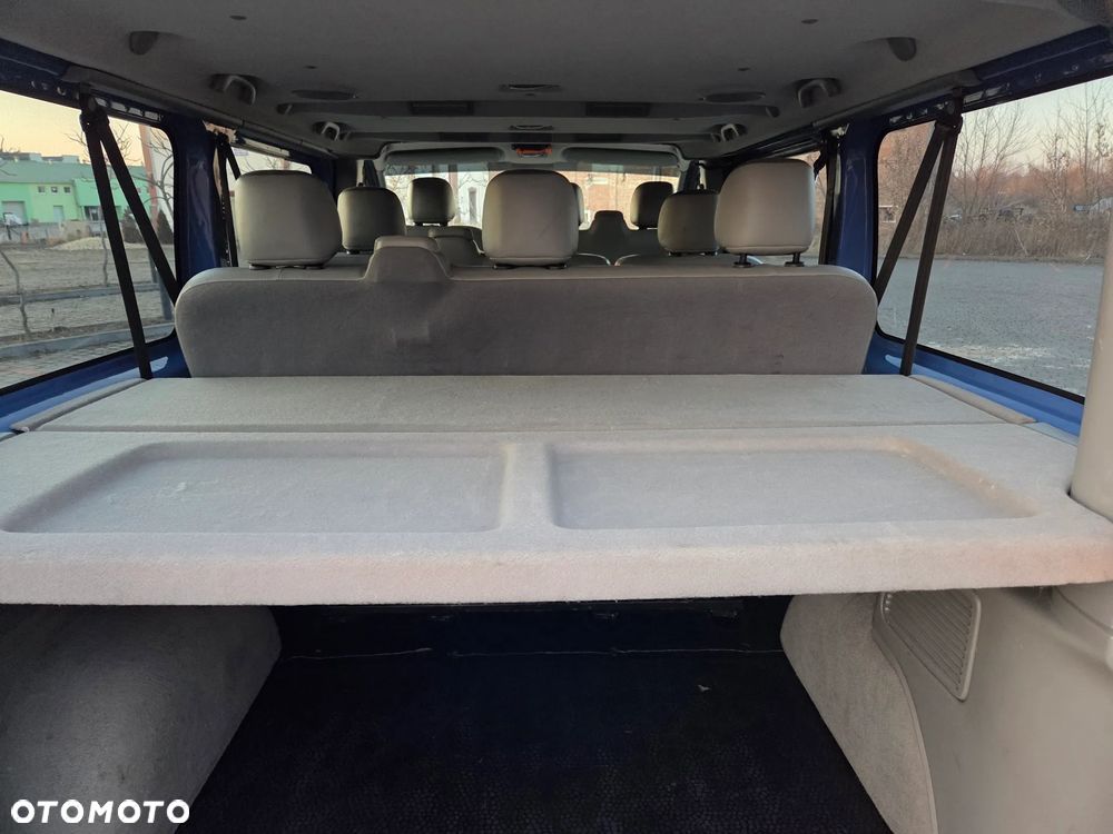 Opel Vivaro L2H1 2.9t - 18