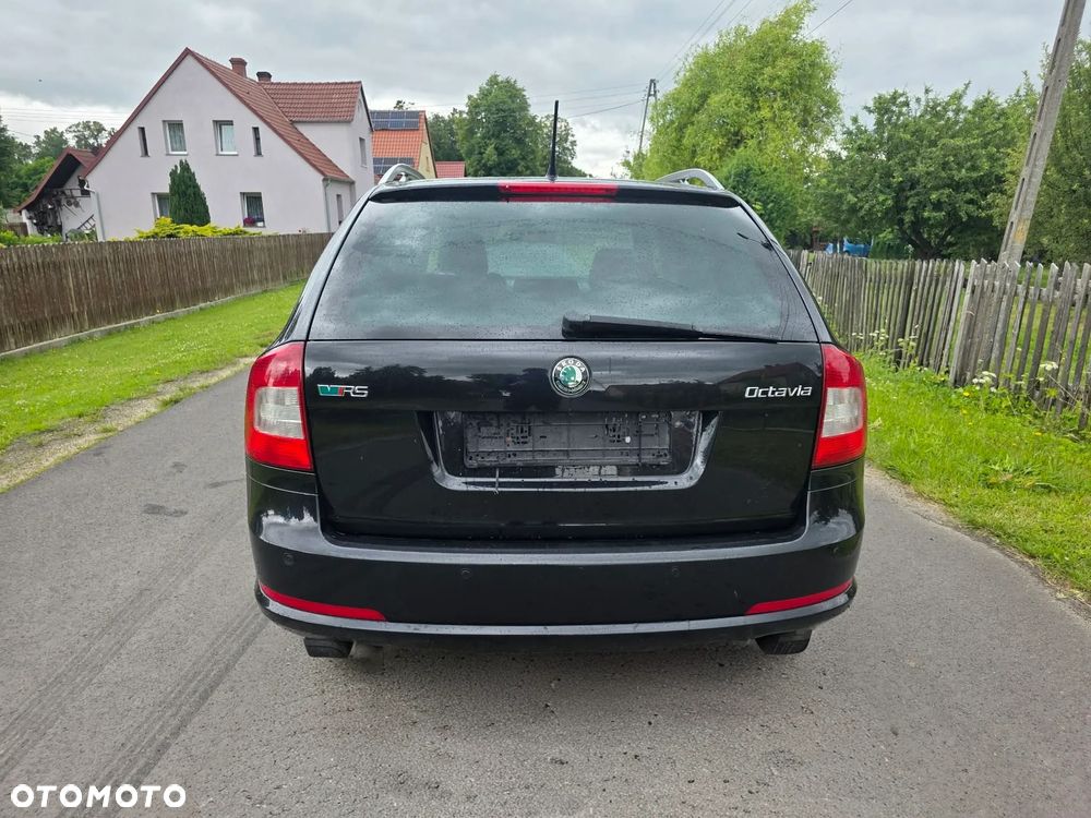 Skoda Octavia 2.0 TSI RS - 4