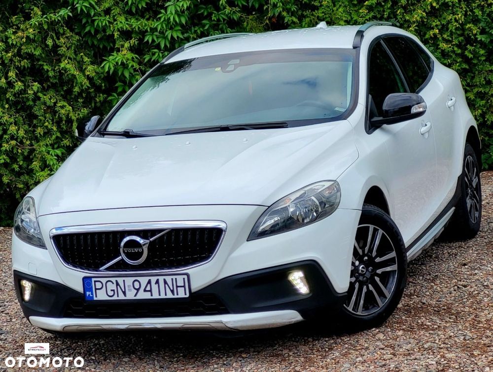 Volvo V40 Cross Country - 25