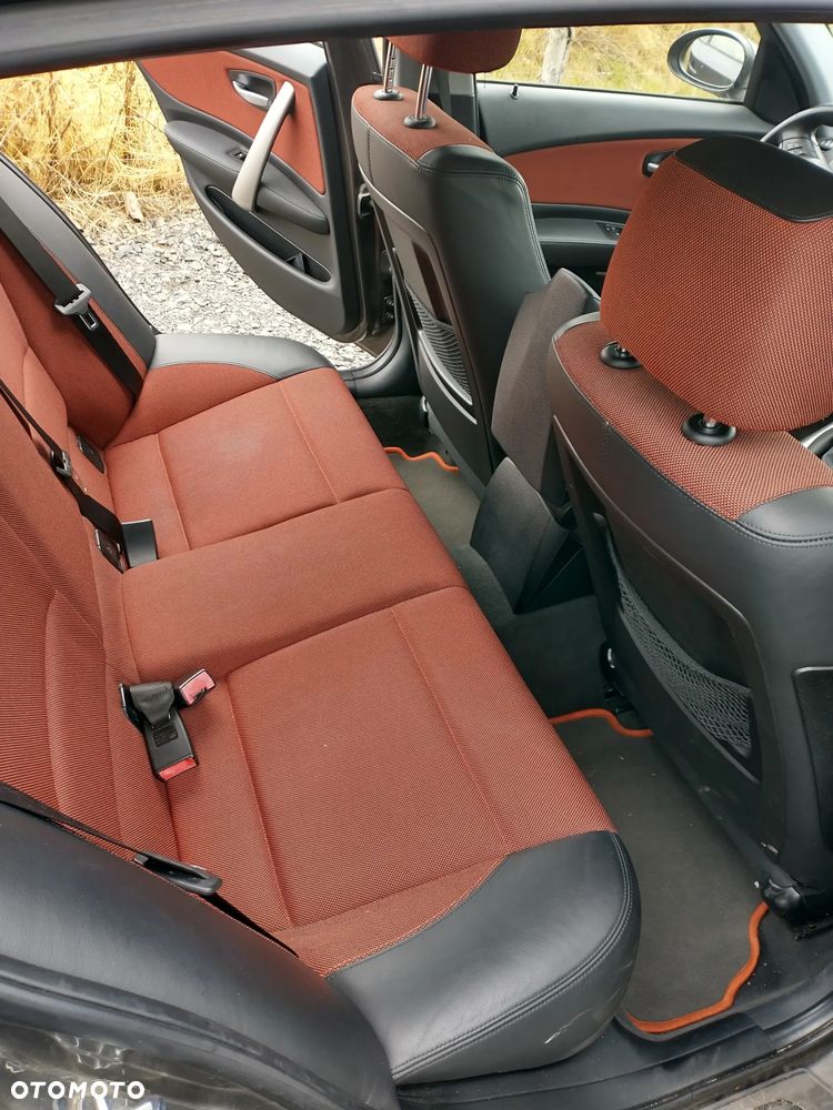 BMW Seria 1 120d - 11