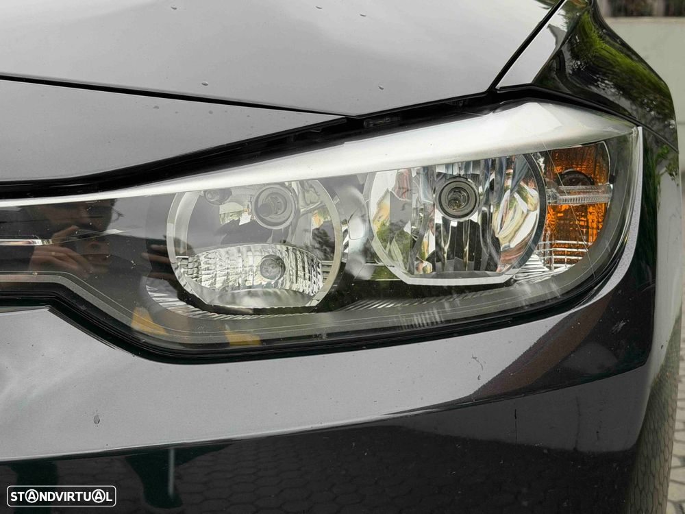 BMW 328 i Auto Line Sport - 15