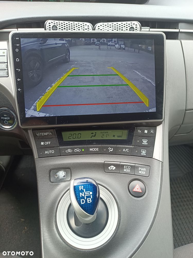 Toyota Prius - 9