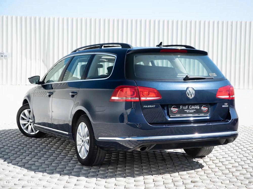 VW Passat 1.6 TDI Confortline BM - 12