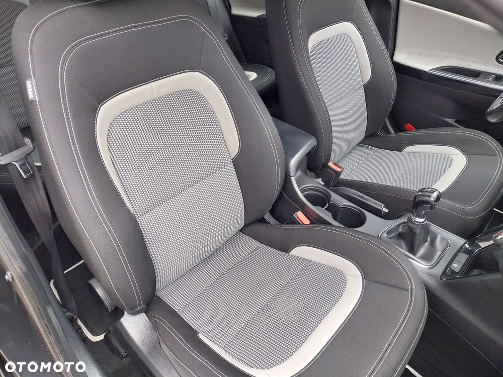 Kia Ceed 1.4 CVVT Dream Team Edition - 25