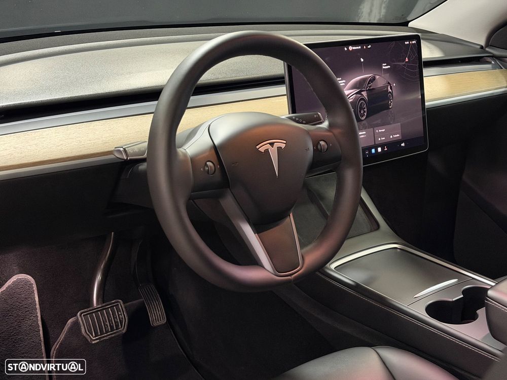 Tesla Model Y Long Range Tração Integral - 14
