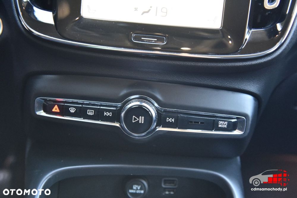 Volvo XC 40 - 33