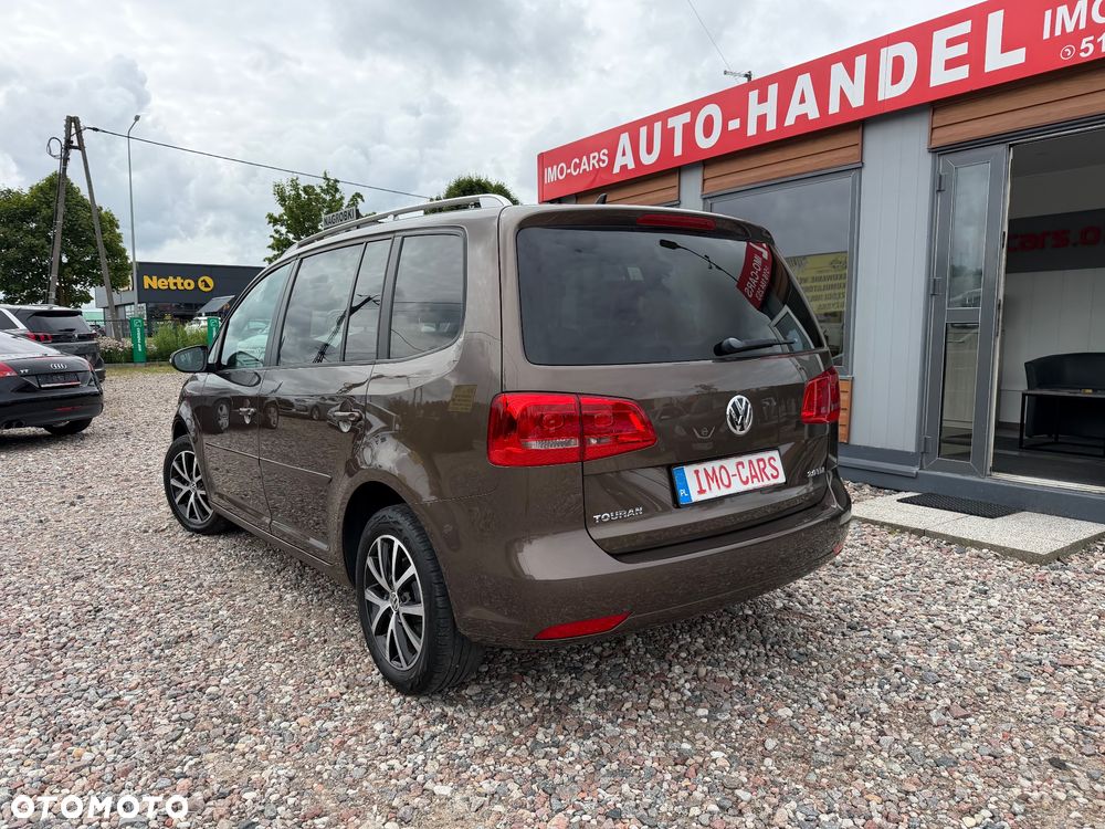 Volkswagen Touran - 5