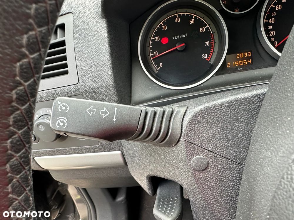 Opel Zafira - 24