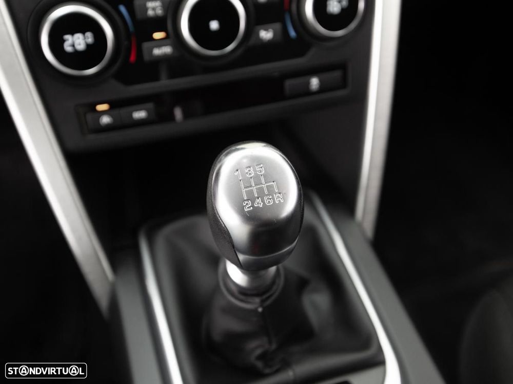 Land Rover Discovery Sport - 19