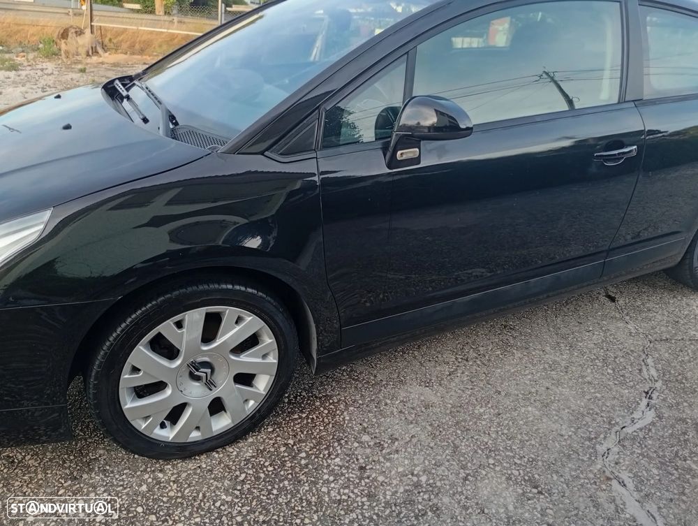 Citroën C4 1.6 HDi 110 VTR Pack - 1