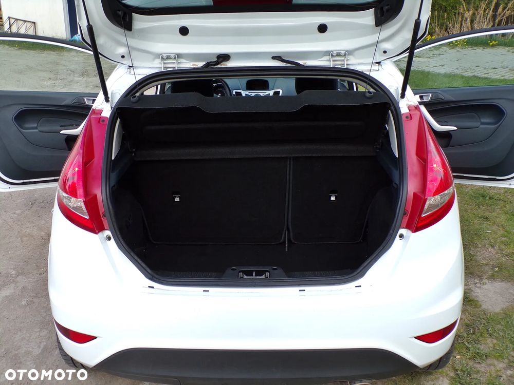 Ford Fiesta 1.25 Titanium - 24