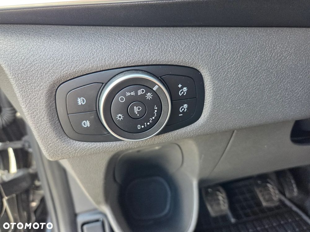 Ford Tourneo Custom 2.0 TDCi L2 Titanium - 33
