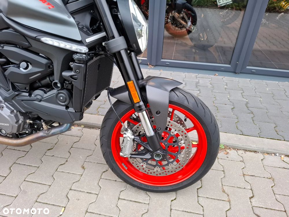 Ducati Monster - 9