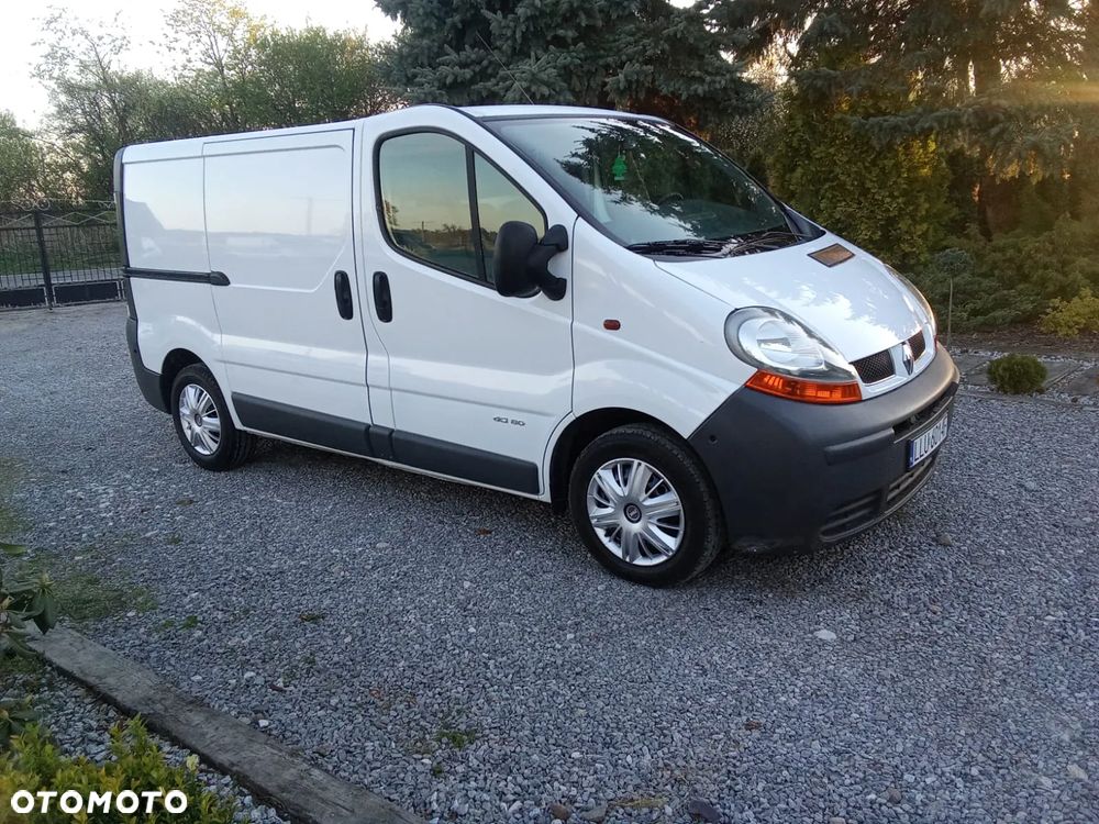 Renault Trafic - 16