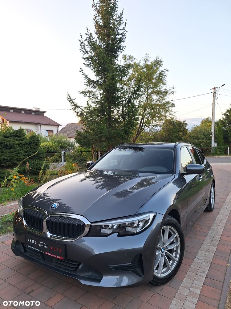 BMW Seria 3 320i Sport Line - 1