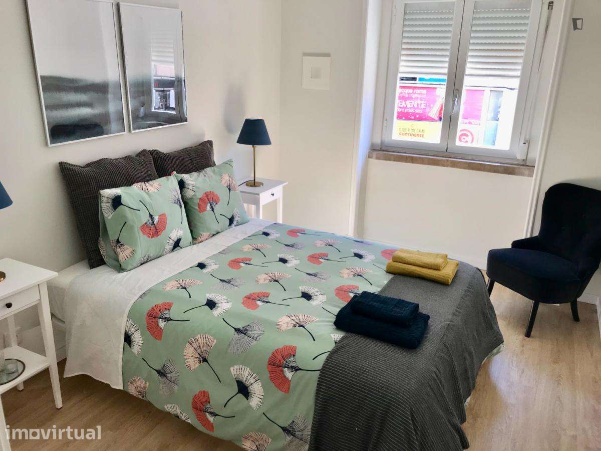 Apartamento com 1 quartos - localizado em Roma-Areeiro Lisbon - Grande imagem: 2/14