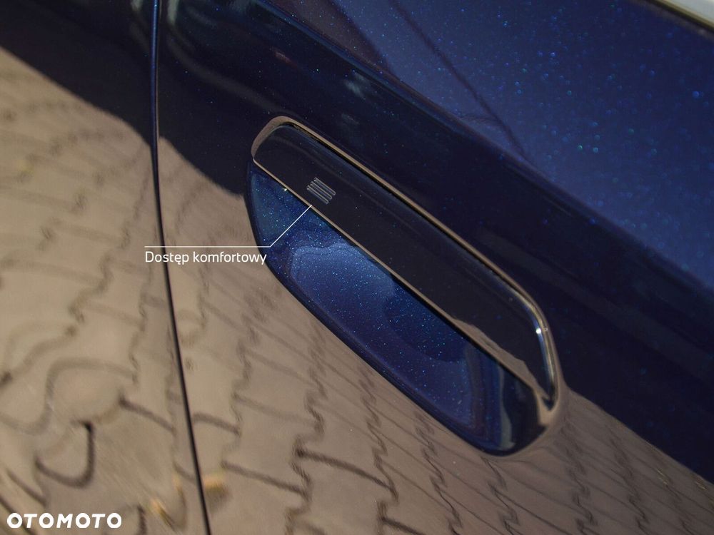 BMW Seria 5 520d xDrive - 14