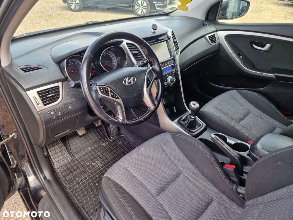 Hyundai i30 1.6 CRDi Premium - 6