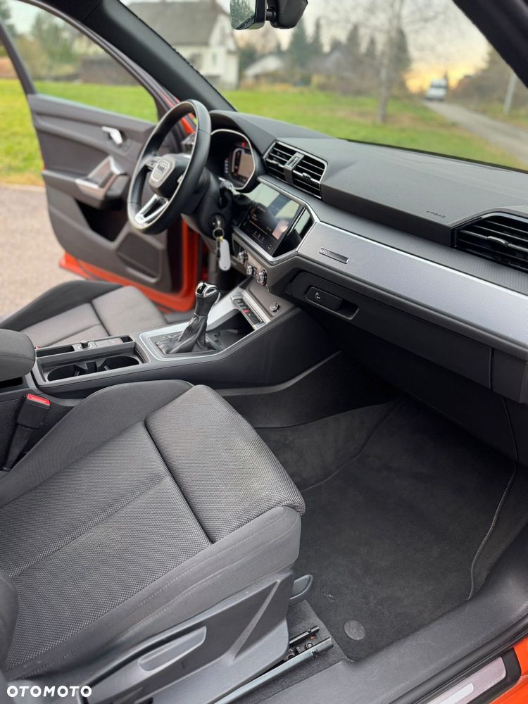 Audi Q3 - 30