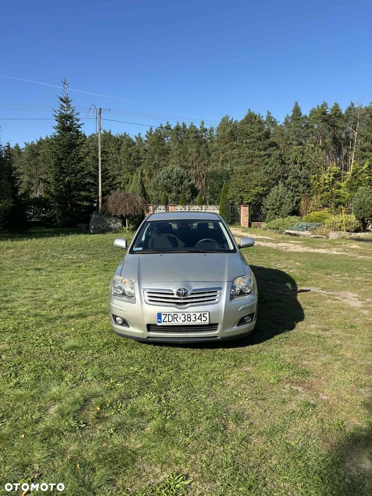 Toyota Avensis - 7